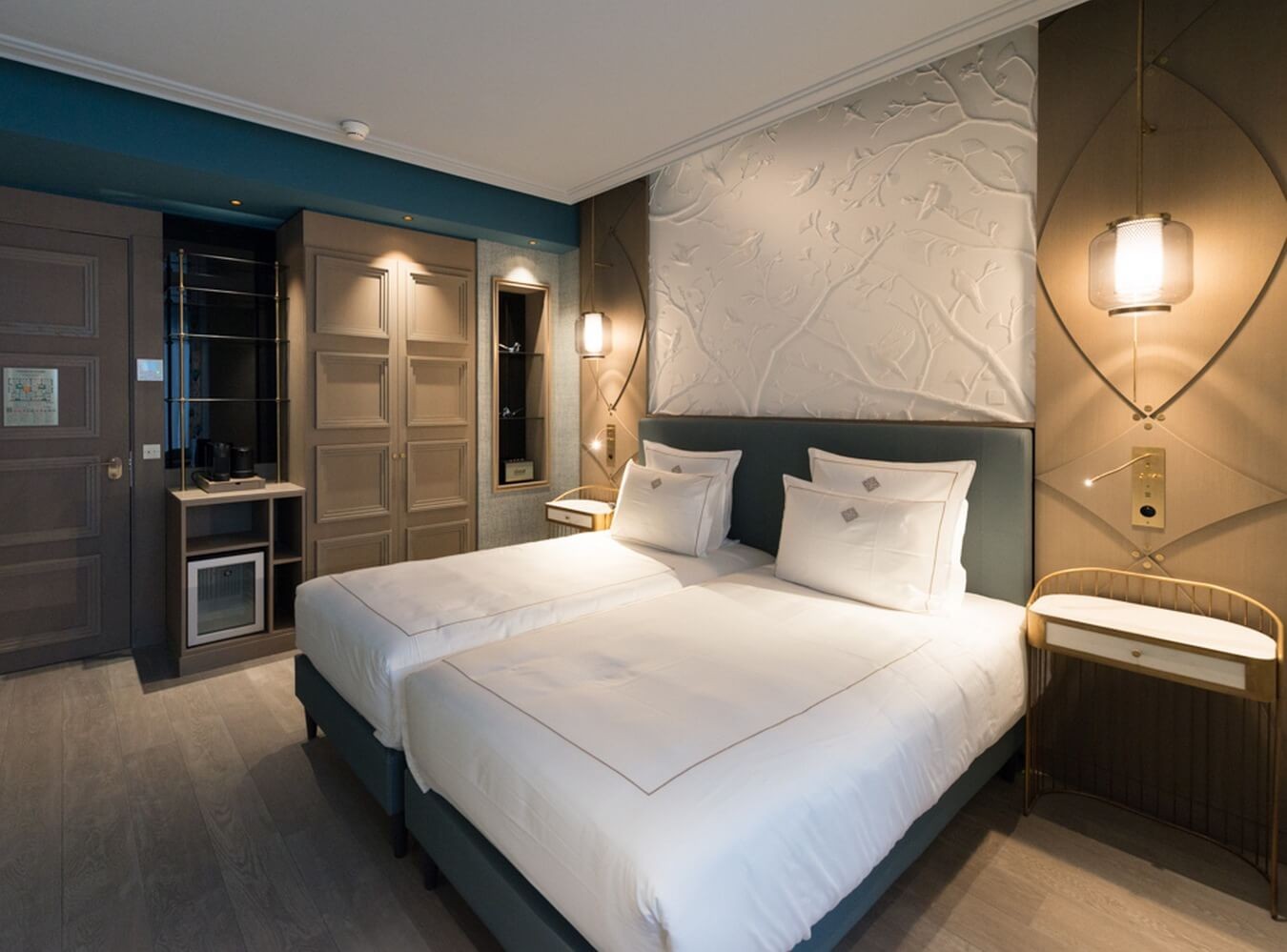 Agencement-La-Demeure-Montaigne-1
