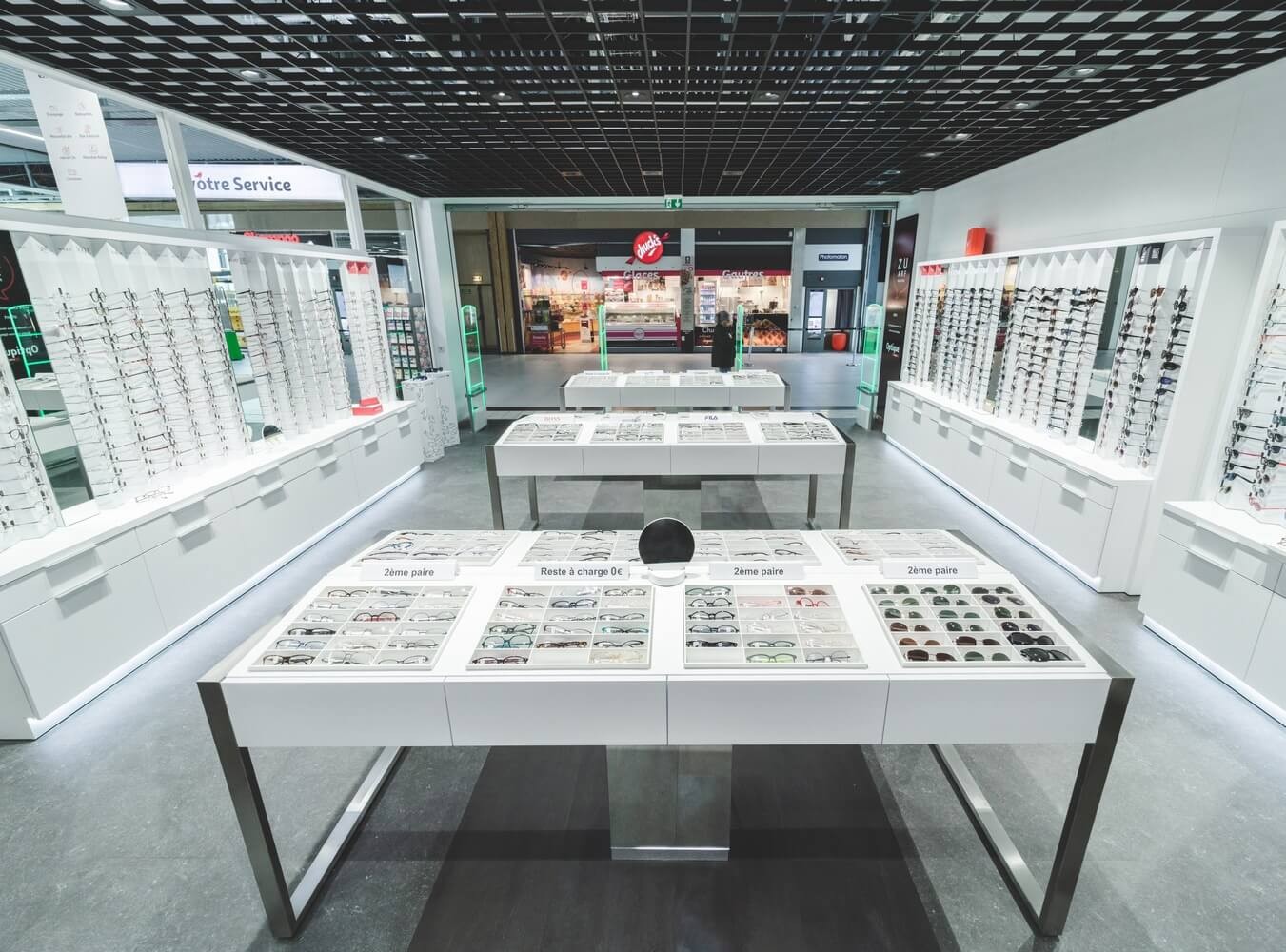 Agencement-Auchan-Optique-1.jpg